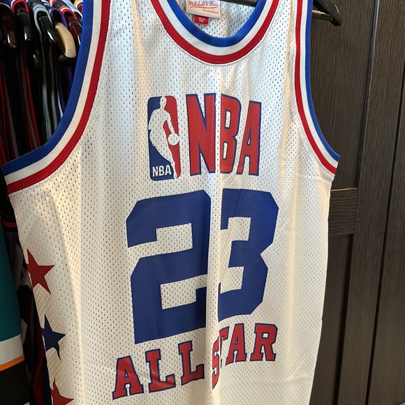 Mitchell & Ness Michael Jordan 1985 NBA Eastern Conf. All-Star Authentic Jersey - Picture 2 of 6